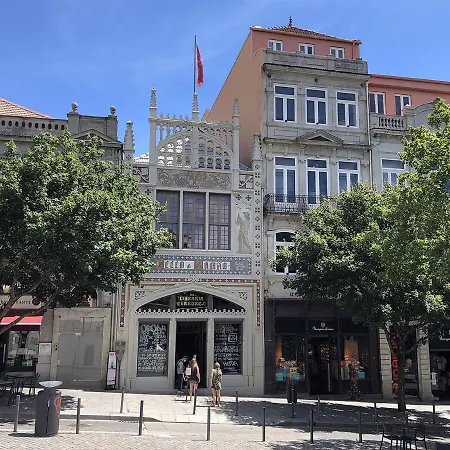 Hopstays Bridges - Downtown Apartman